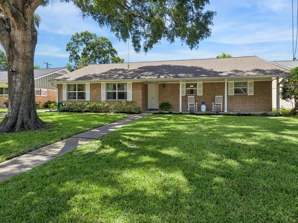 5926 Kuldell Drive, Houston TX 77074