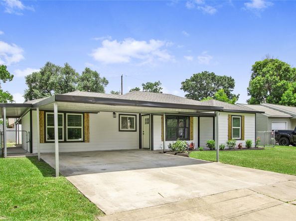 1015 Roper Street, Houston TX 77034