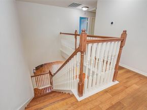 7511 S Linpar Court, Houston TX 77040