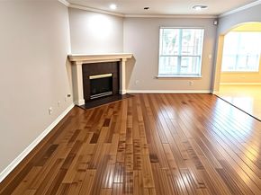 7511 S Linpar Court, Houston TX 77040