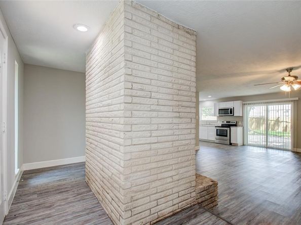 4126 Worrell Drive, Houston TX 77045