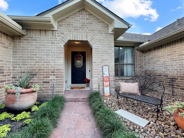 614 Mistycreek Drive, Richmond TX 77406