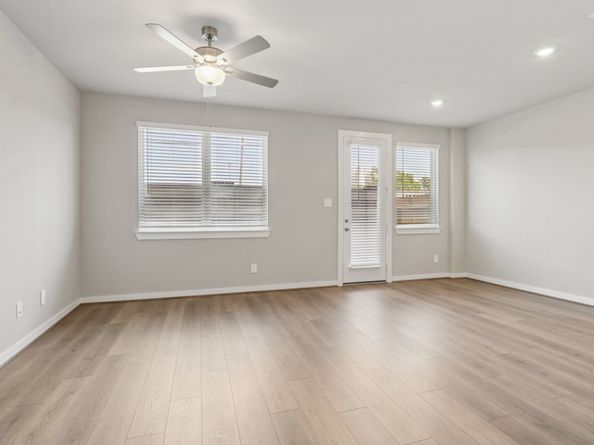 5933 Garnet Ridge Drive, Houston TX 77092