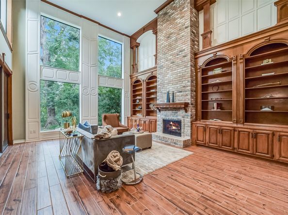 9566 Briar Forest, Houston TX 77063-1007