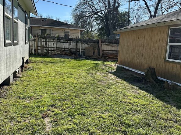 102 Georgia Street, Houston TX 77029