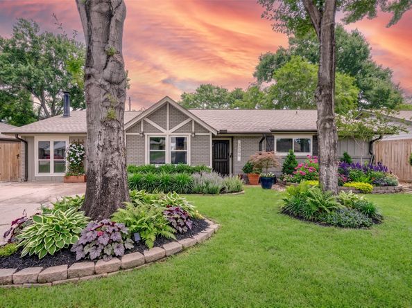 3006 Helberg Road, Houston TX 77092