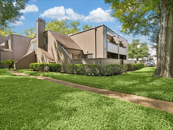 115 Litchfield Lane, Houston TX 77024