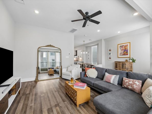 848 Fisher Street C, Houston TX 77018