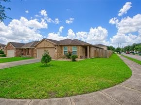 6615 Lost Pines Bend, Houston TX 77049