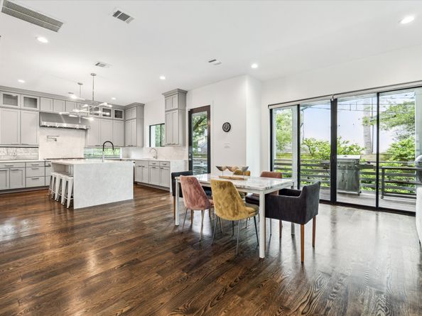 1010 Waltway Drive, Houston TX 77008