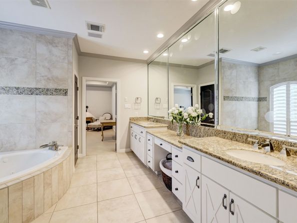 4004 Childress Street, Houston TX 77005