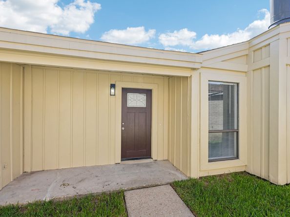 6315 Dellfern Drive, Houston TX 77035