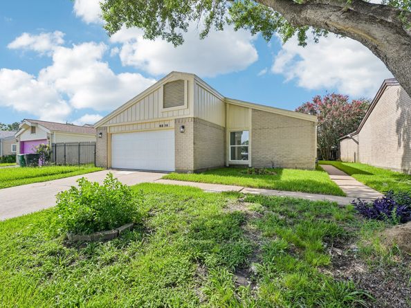 6315 Dellfern Drive, Houston TX 77035