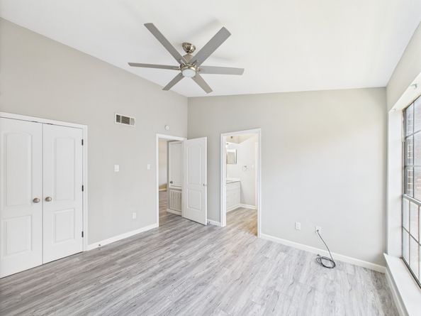 8055 Cambridge Street 26, Houston TX 77054