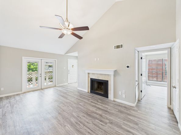 8055 Cambridge Street 26, Houston TX 77054