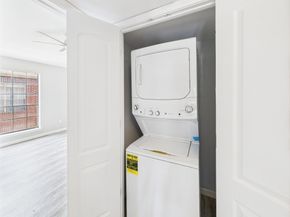 8055 Cambridge Street 26, Houston TX 77054