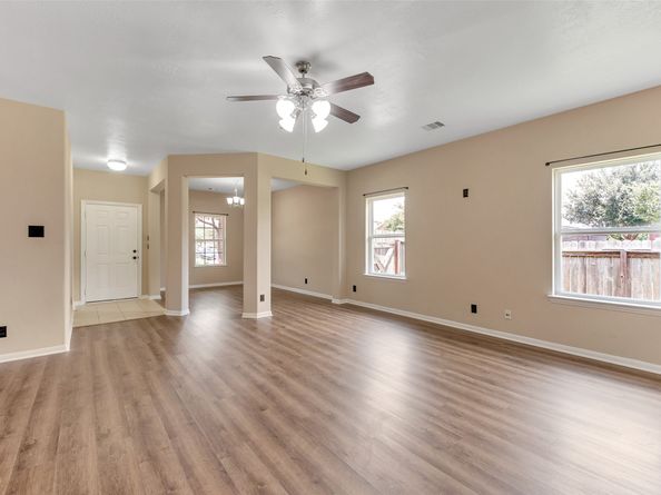 18203 Canary Bluff Lane, Cypress TX 77433