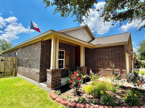 18203 Canary Bluff Lane, Cypress TX 77433