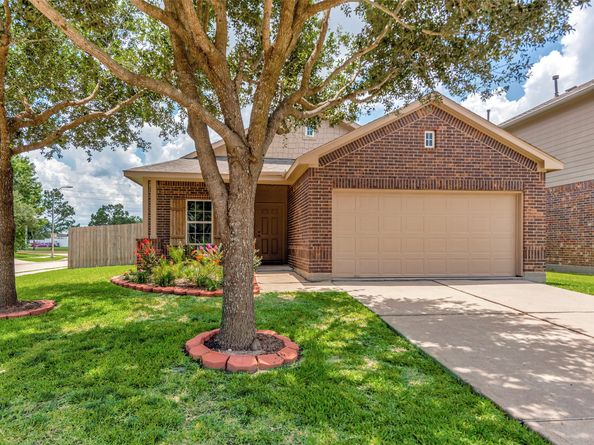 18203 Canary Bluff Lane, Cypress TX 77433