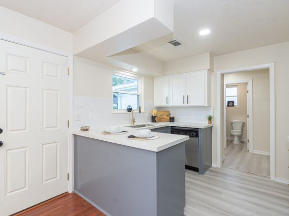 5834 Overdale Street, Houston TX 77033