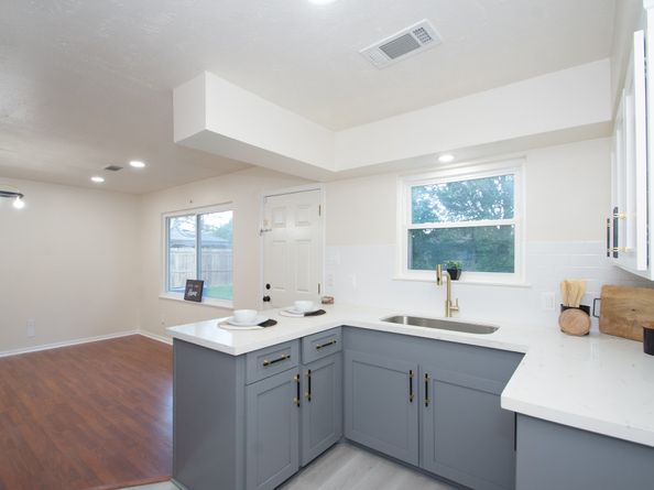 5834 Overdale Street, Houston TX 77033