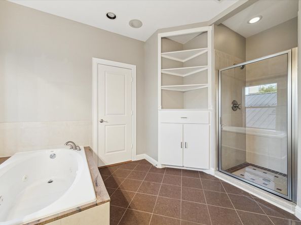 907 Rhode Place C, Houston TX 77019