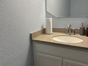 6370 CREEKBEND Drive 55, Houston TX 77096