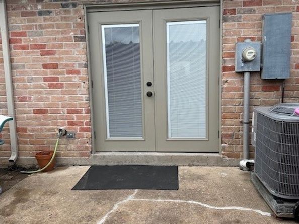 6370 CREEKBEND Drive 55, Houston TX 77096