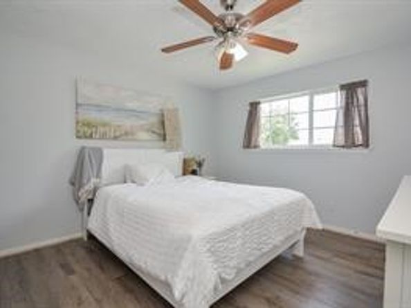 11811 Braesridge Drive, Houston TX 77071