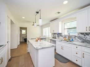 11811 Braesridge Drive, Houston TX 77071
