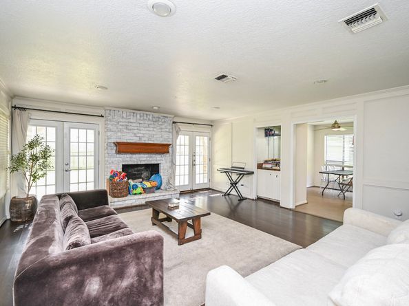 11811 Braesridge Drive, Houston TX 77071