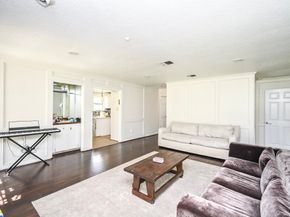 11811 Braesridge Drive, Houston TX 77071