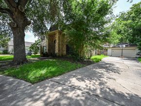 11811 Braesridge Drive, Houston TX 77071