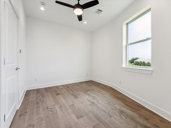 5309 Eigel Street, Houston TX 77007