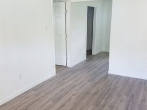 5209 Tarawa Road, Houston TX 77033