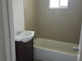 5209 Tarawa Road, Houston TX 77033