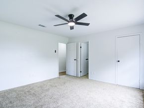 402 Tresvant Drive, Webster TX 77598