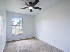 402 Tresvant Drive, Webster TX 77598