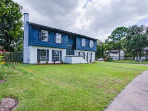 402 Tresvant Drive, Webster TX 77598
