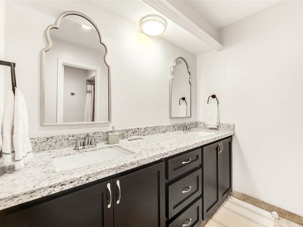 11715 Cypresswood Drive, Houston TX 77070
