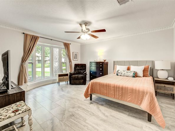 11715 Cypresswood Drive, Houston TX 77070