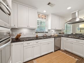 971 Curtin Street, Houston TX 77018