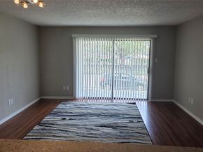2818 S Bartell Drive 13, Houston TX 77054