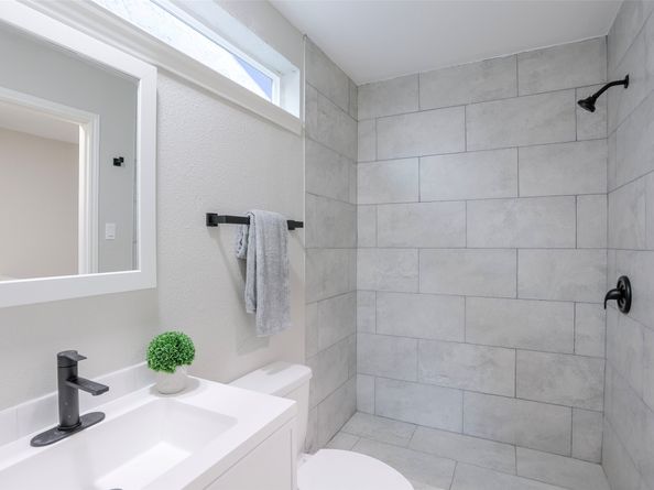 10260 Field Stone Drive, Houston TX 77041