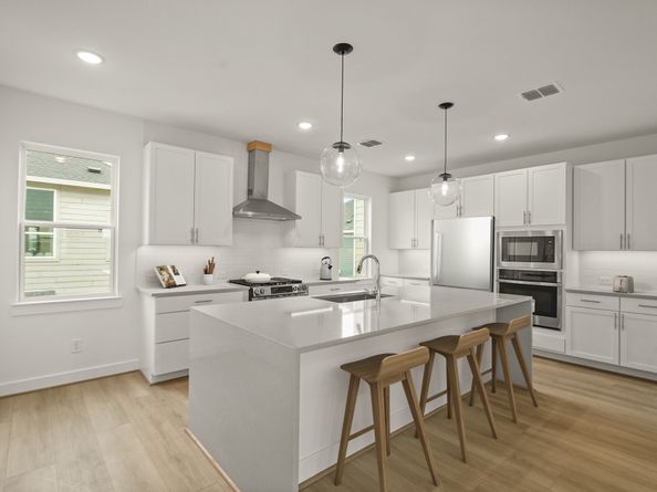 2210 Via Laura Lane, Houston TX 77051