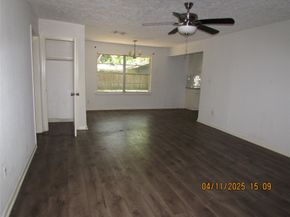 5634 Ridgeway Drive, Houston TX 77033