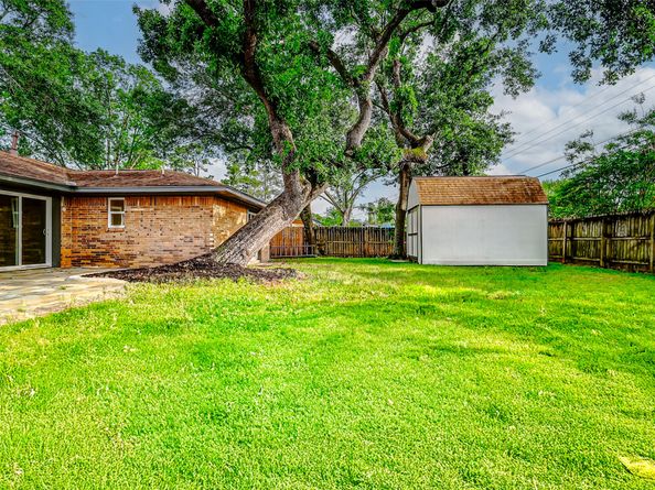2019 Spillers Lane, Houston TX 77043