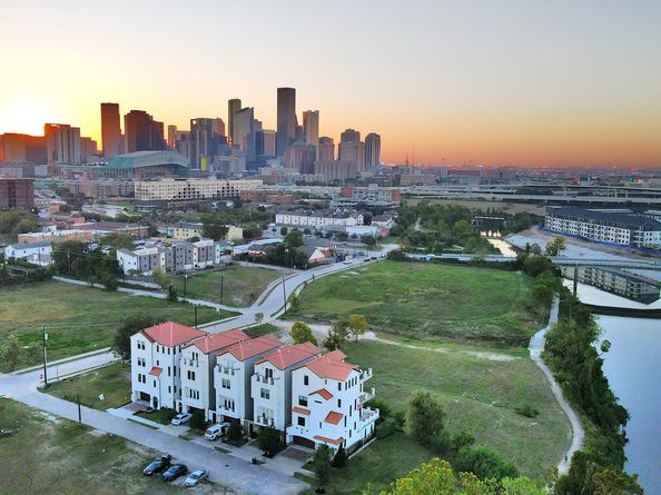631 N Live Oak Street, Houston TX 77003