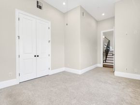 631 N Live Oak Street, Houston TX 77003