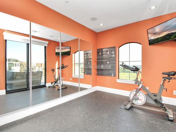 631 N Live Oak Street, Houston TX 77003
